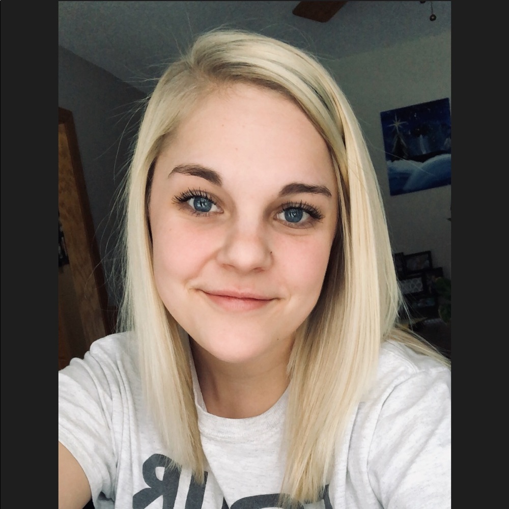 Meet your Posher, Allison